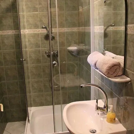 Margaret Apartment