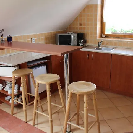 Margaret Apartment